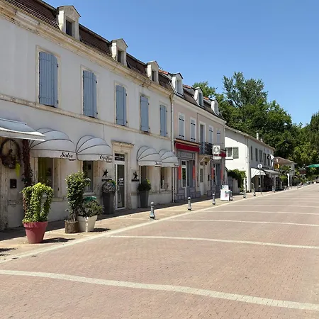 Hirondelles 7 דירה *